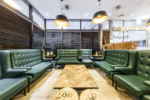 H Avenue Hotel