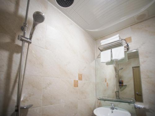 Hostal D.h Sinchon Guesthouse