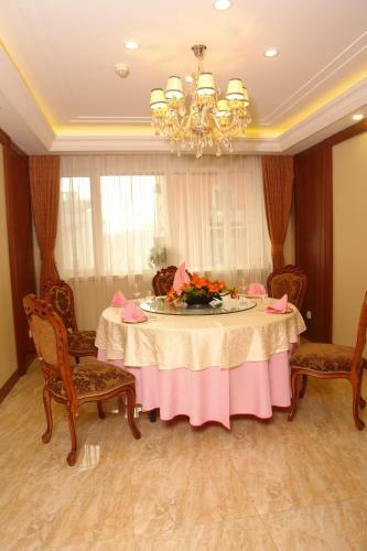 Jingbin Hotel