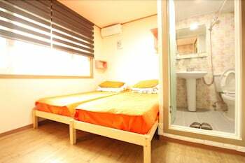 Hostal Welcome Guesthouse Myeongdong