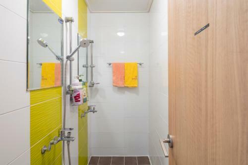 Albergue Cozzzy Guesthouse