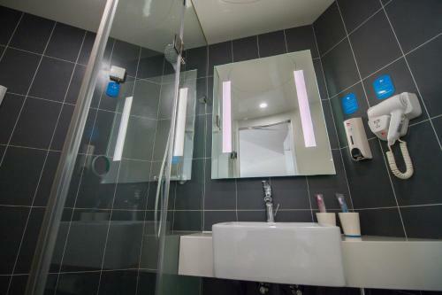 Hotel Hanting Express Beijing Yansha Xiaoyun Bridge