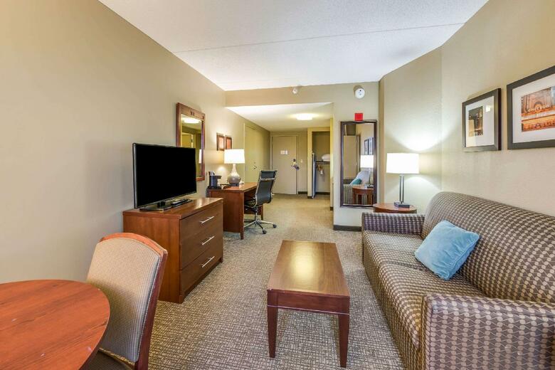 Hotel Comfort Suites O`hare Airport