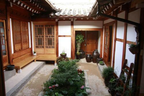 Hostal Mumum Guesthouse