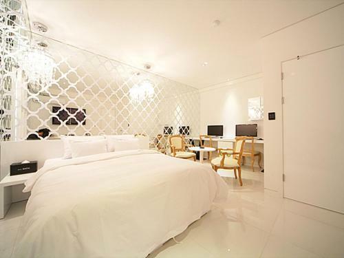 Motel Sinchon Hotel Gaeul