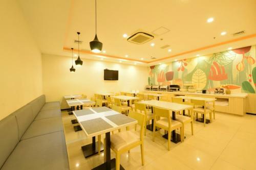Hotel Hanting Express Beijing West Railway Station