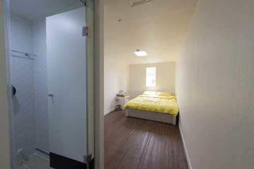 Hostal 24 Guesthouse Myeongdong Town
