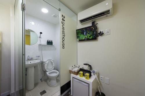 Hostal 24 Guesthouse Myeongdong Town
