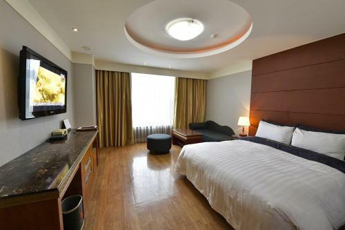 Lake Tourist Hotel