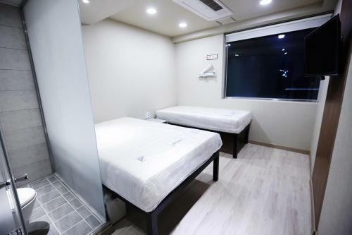 Seoul N Hostel