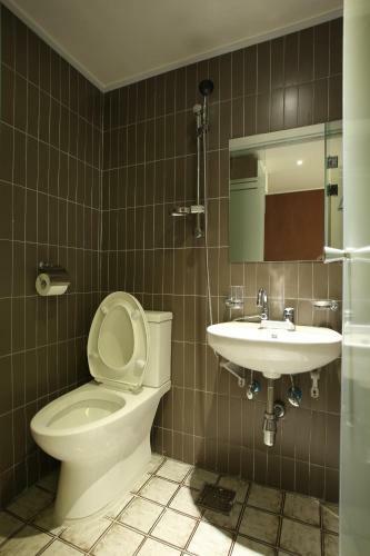 Aparthotel K-pop Residence Myeongdong 1