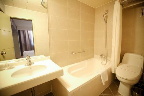 Savoy Hotel Myeongdong