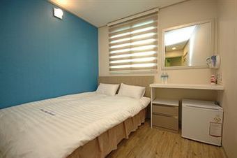 Dongdaemun Hwasin Hostel