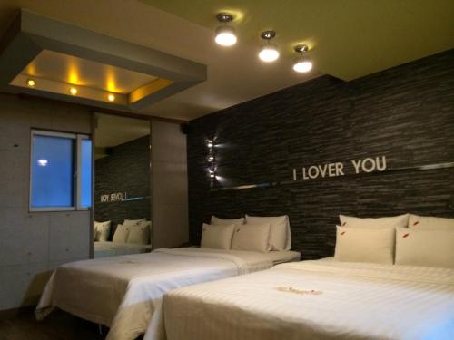 Hotel Wow Motel
