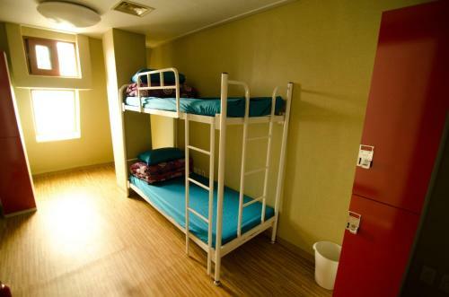 Hostal Kimchee Sinchon Guesthouse