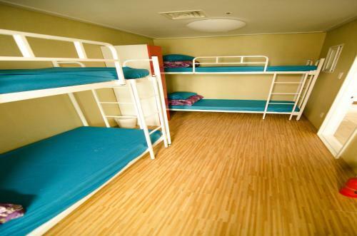 Hostal Kimchee Sinchon Guesthouse
