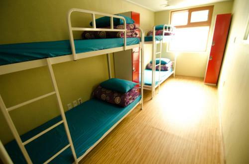 Hostal Kimchee Sinchon Guesthouse