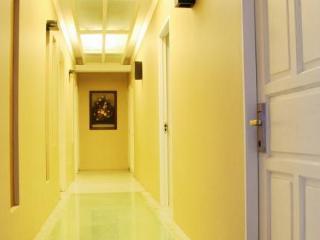 Magnolia Hotel