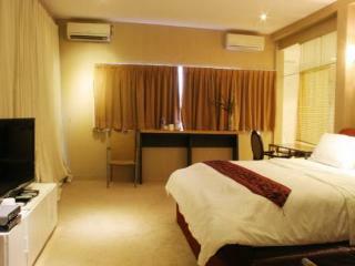 Magnolia Hotel