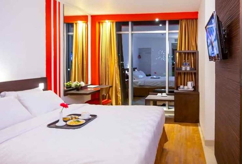 Redstar Hotel