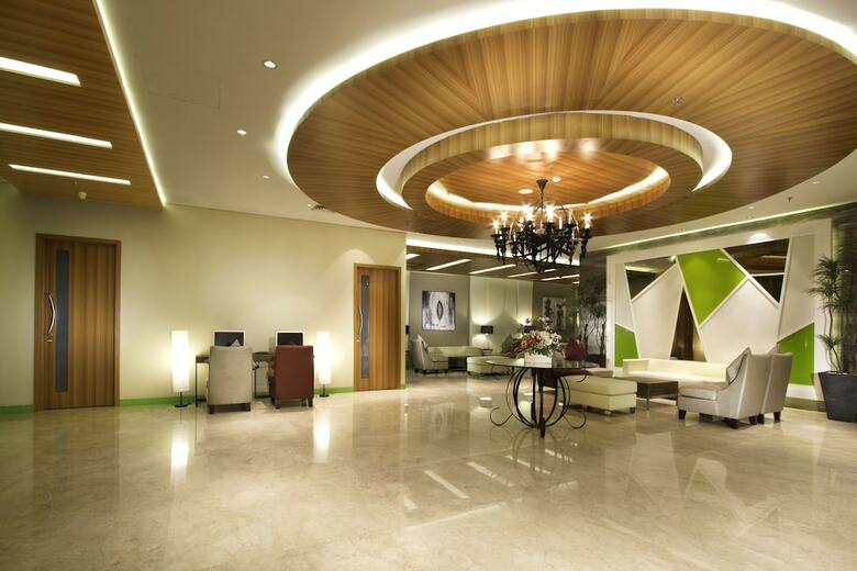 Hotel Whiz Prime Kelapa Gading
