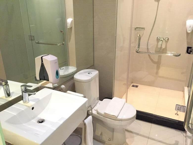 Hotel Whiz Prime Kelapa Gading