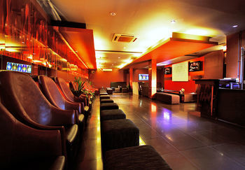 Hotel Sparks Life Jakarta