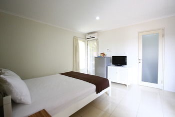 Hotel Reddoorz @ Mampang Prapatan