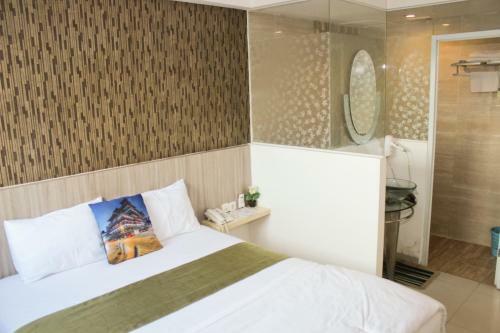 Hotel Sanrina