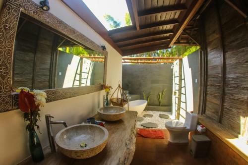 Flower Bud Bungalow Balangan