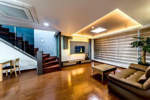 Hotel Sanbangsanae Resort