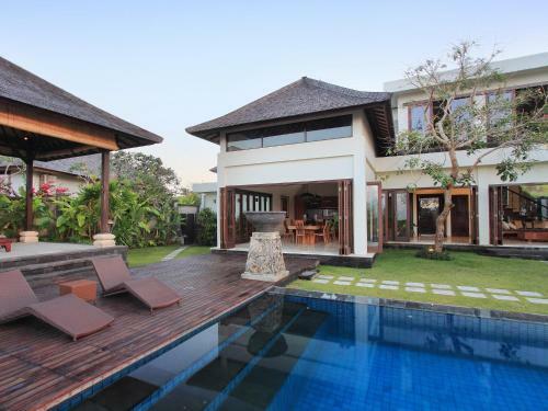 Awanti Villa