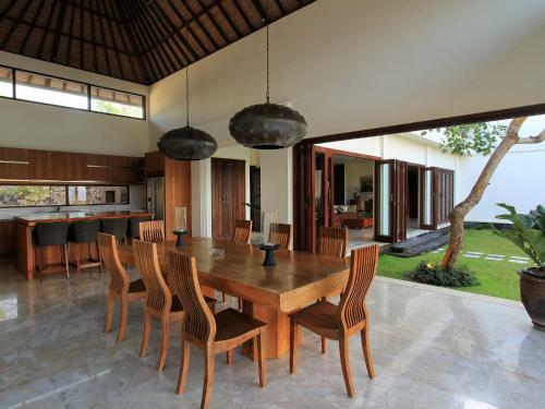 Awanti Villa