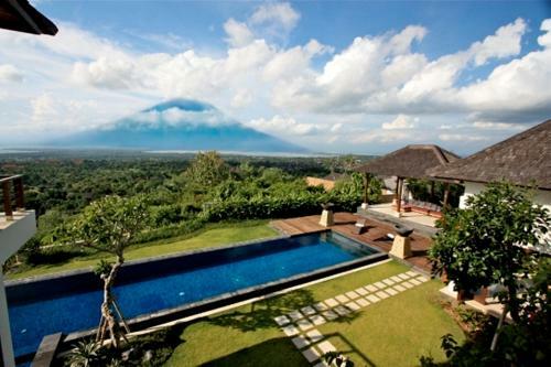 Awanti Villa