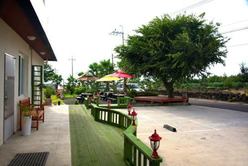Jeju Bada Wi Olle Pension