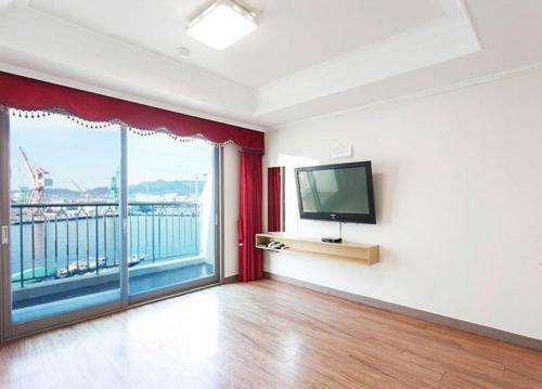 Tongyeong Bay Condo Hotel