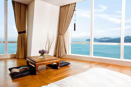 Hotel Sono Calm Yeosu