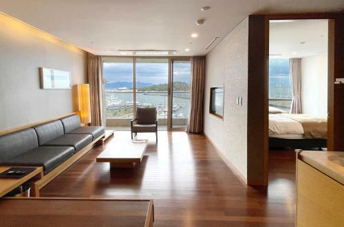 Hotel Sono Calm Yeosu