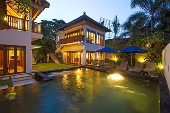 Bali Baliku Beach Front Luxury Private Pool Villas