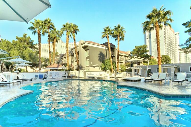Hotel Desert Rose Resort