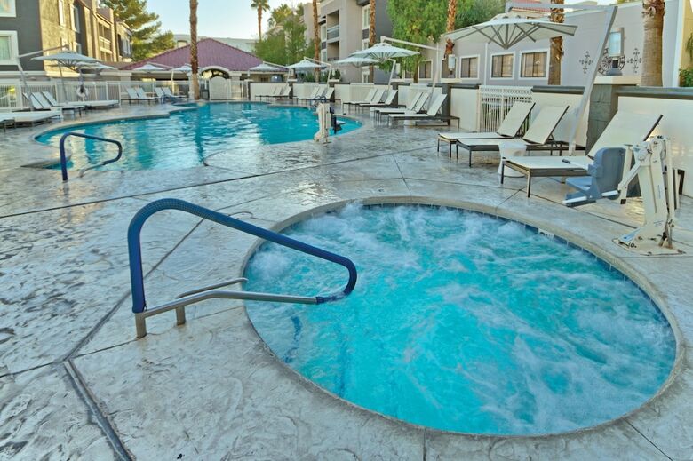 Hotel Desert Rose Resort