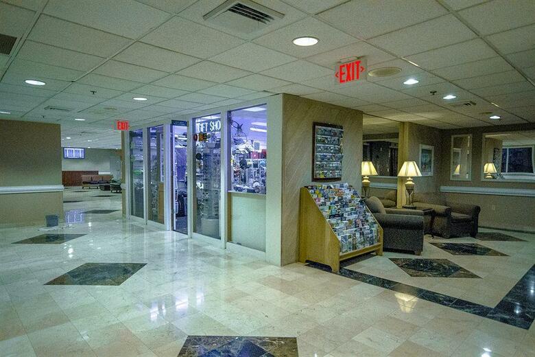 Hotel Clarion Inn & Suites Miami Airport