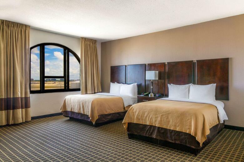 Hotel Clarion Inn & Suites Miami Airport