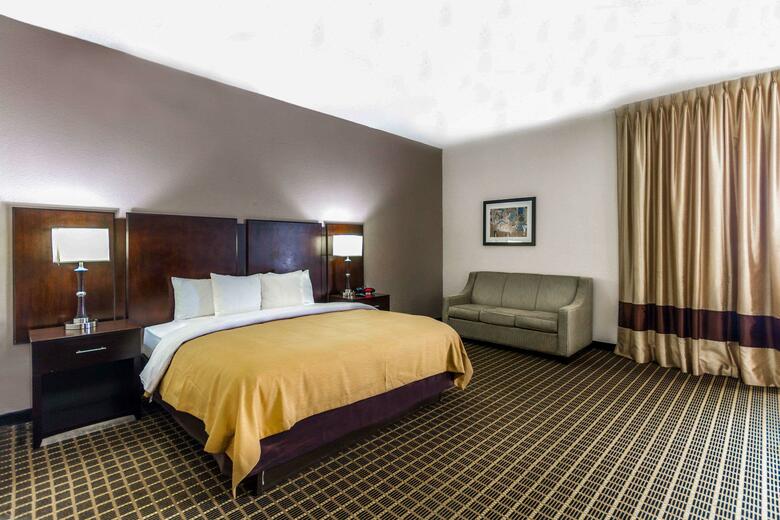 Hotel Clarion Inn & Suites Miami Airport