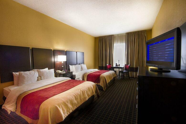 Hotel Clarion Inn & Suites Miami Airport