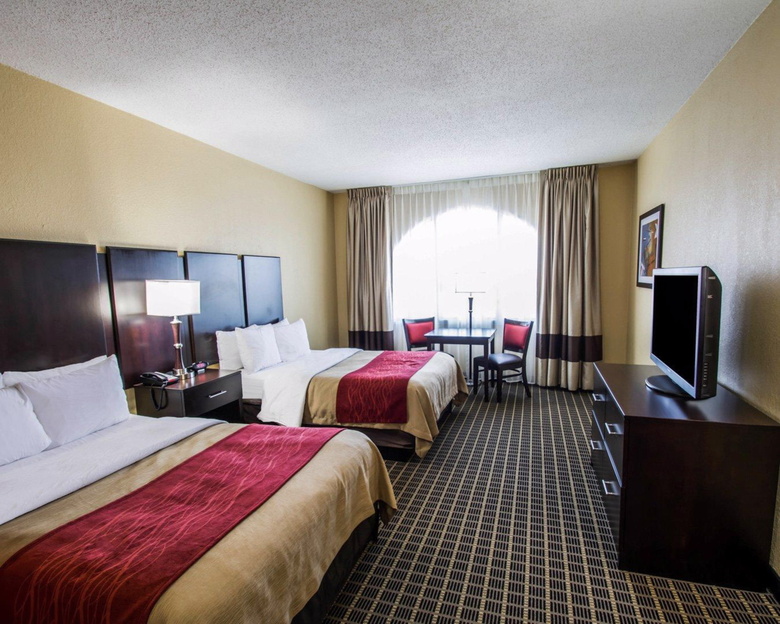 Hotel Clarion Inn & Suites Miami Airport