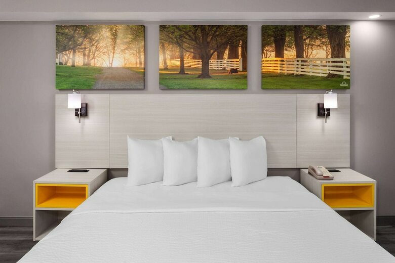 Hotel Quality Inn - West