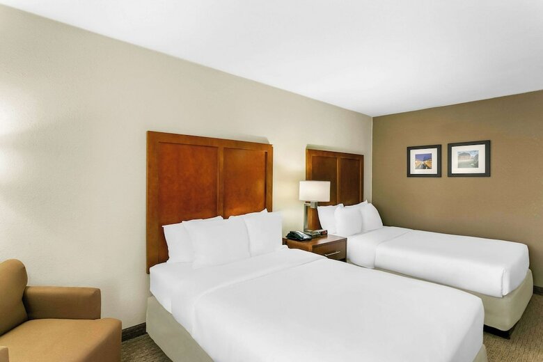 Hotel Comfort Inn Red Horse