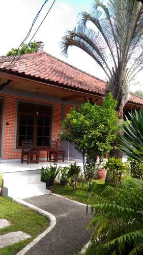 Segara Hotel & Restaurant