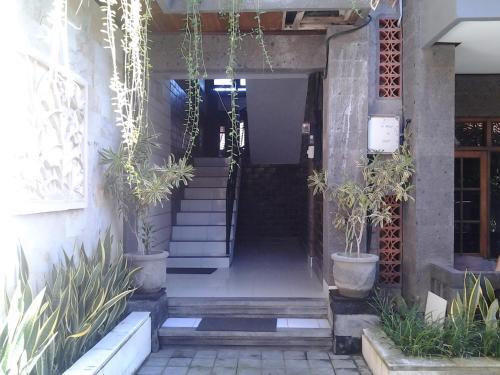 Hotel Kedin's Inn